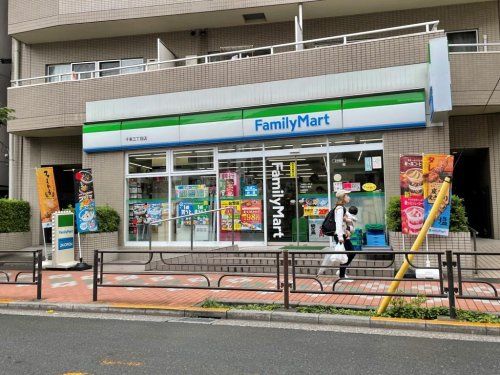 ファミリーマート 千束三丁目店の画像