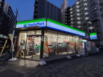 ファミリーマート 鶴見区役所通り店の画像