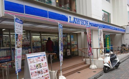 ローソン 蕨駅東口店の画像