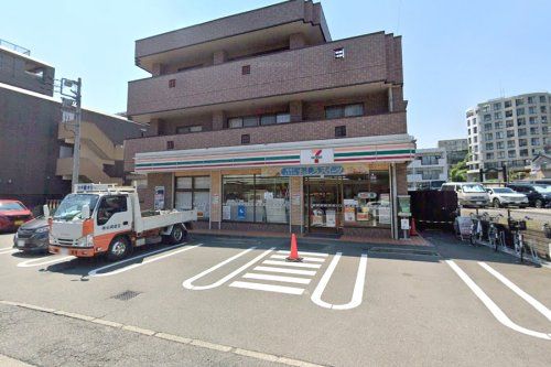 セブンイレブン 横浜荏田町店の画像