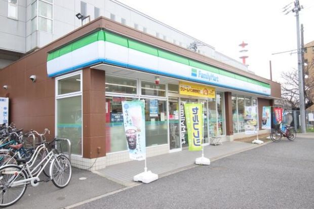 ファミリーマート 近鉄烏森駅前店の画像