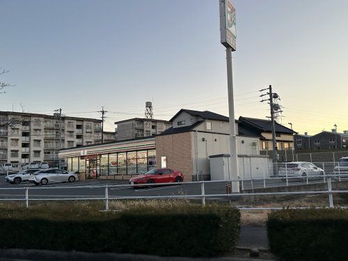 セブンイレブン 豊田市豊栄町店の画像