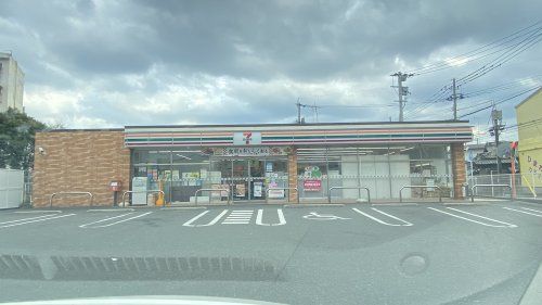 セブンイレブン小倉今町店の画像