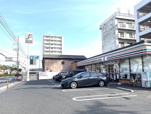 セブンイレブン広島東霞店の画像