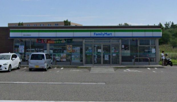 ファミリーマート 新潟上新栄町店の画像