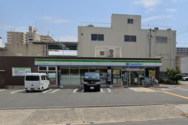 ファミリーマート今津中三丁目店の画像