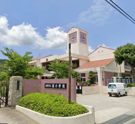 淡路市立浦小学校の画像