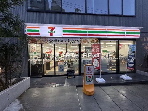 セブンイレブン 高田馬場2丁目中央店の画像