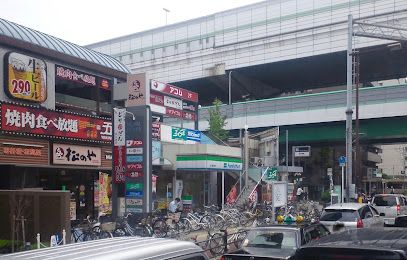 ファミリーマート 深江橋駅東店の画像