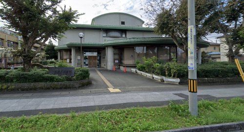 伊勢市立図書館の画像