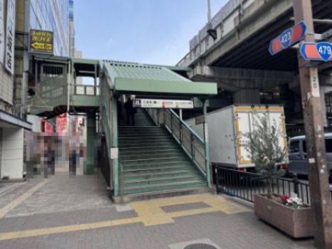 江坂駅8番出口の画像