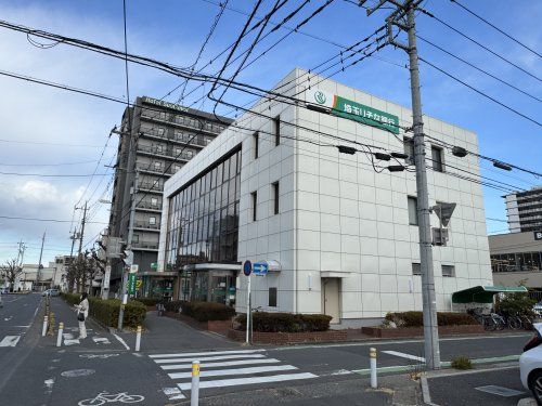 埼玉りそな銀行三郷支店の画像