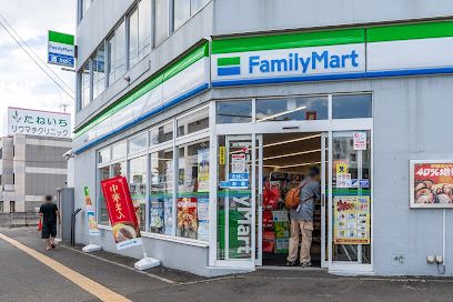 ファミリーマート 月寒中央店の画像