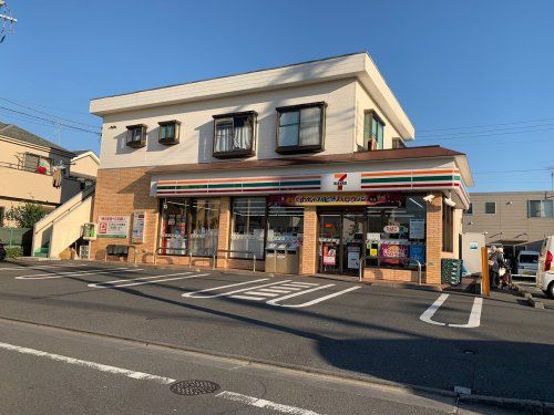 セブンイレブン 練馬大泉町2丁目店の画像