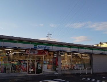 ファミリーマート 港北大倉山店の画像