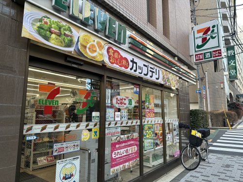 セブンイレブン 新宿山吹町店の画像