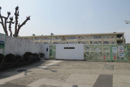 吹田市立岸部第二小学校の画像