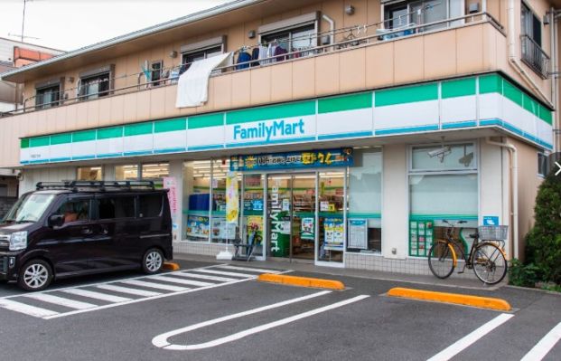 ファミリーマート 早宮四丁目店の画像