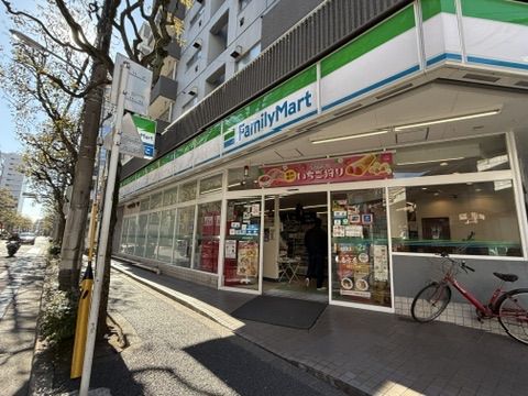 ファミリーマート 西葛西駅前店の画像