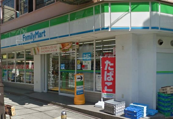 ファミリーマート 太子堂三丁目店の画像