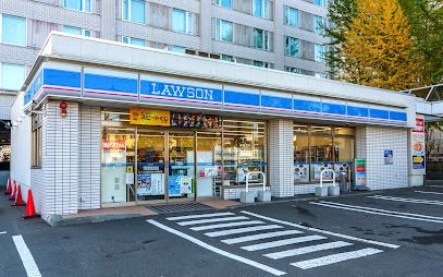 ローソン 札幌ひばりが丘駅前店の画像