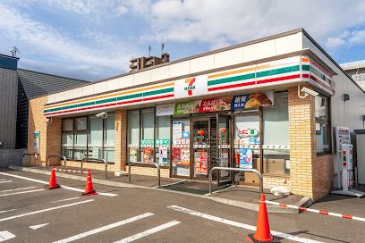 セブンイレブン 札幌新琴似9条店の画像