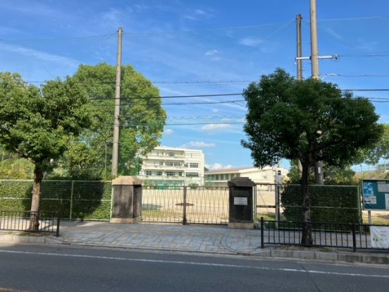 島本町立第一小学校の画像