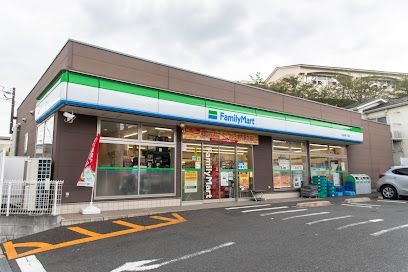 ファミリーマート 杉並井草一丁目店の画像