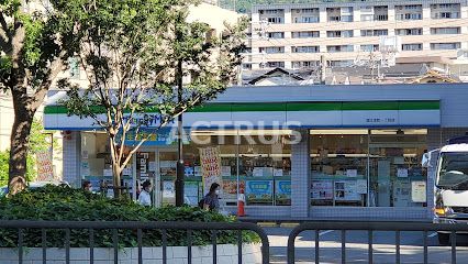 ファミリーマート 深江本町一丁目店の画像