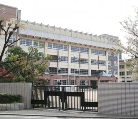 福岡市立春吉小学校の画像