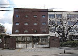 平野中学校の画像