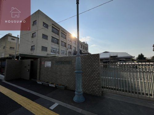 柏原市立中学校の画像