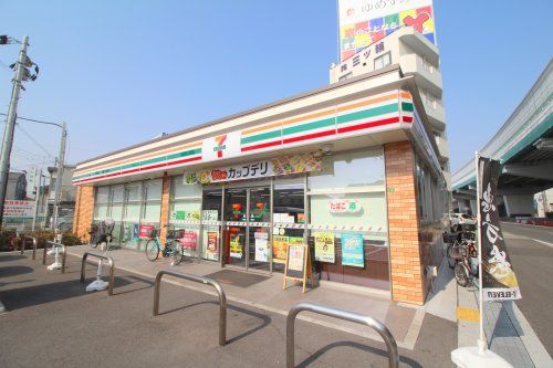 セブンイレブン 豊中勝部店の画像