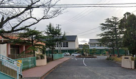 北栄町立北条小学校の画像