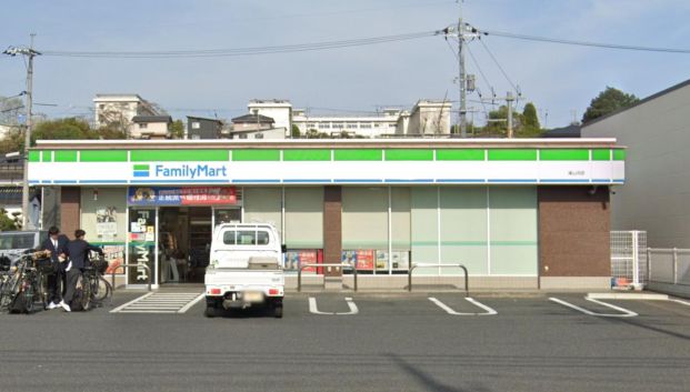 ファミリーマート 津山沼店の画像