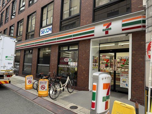 セブンイレブン 大阪淡路町2丁目店の画像