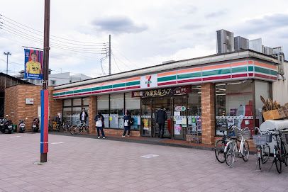 セブンイレブン 調布飛田給駅北口店の画像