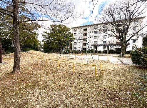 箕面粟生第2住宅19棟付近 児童公園の画像