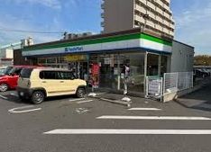 ファミリーマート 中川玉川町店の画像