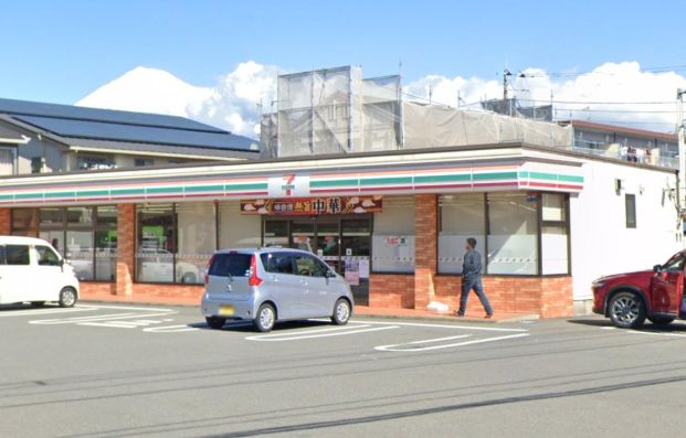 セブンイレブン 富士市松岡西店の画像