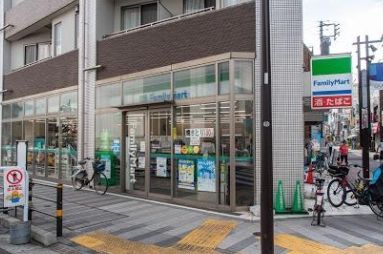 ファミリーマート 大田梅屋敷店の画像