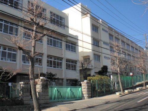 神戸市立白川台中学校の画像