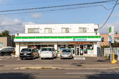 ファミリーマート 平岸南店の画像