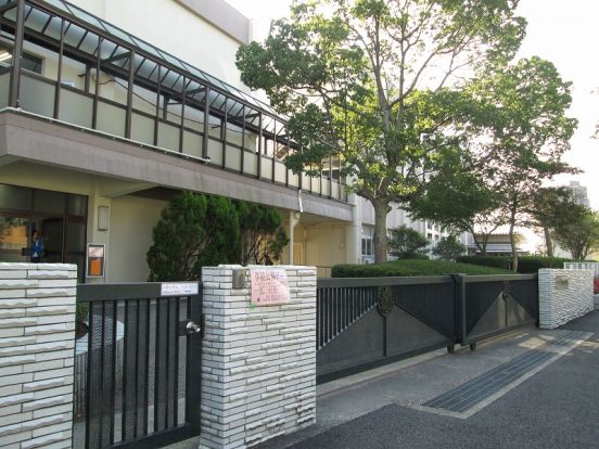 神戸市立多井畑小学校の画像