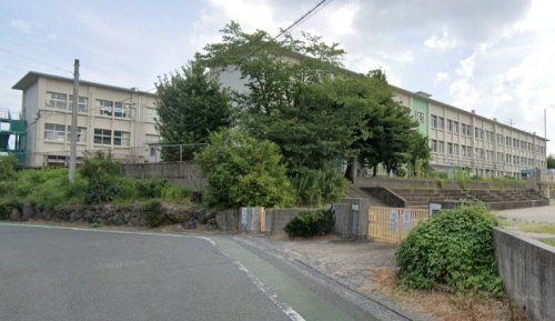 北九州市立則松小学校の画像