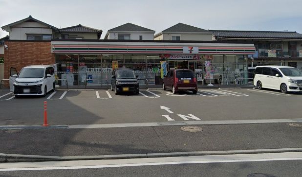セブンイレブン 八幡竹末店の画像