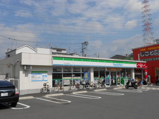 ファミリーマート上野口店の画像