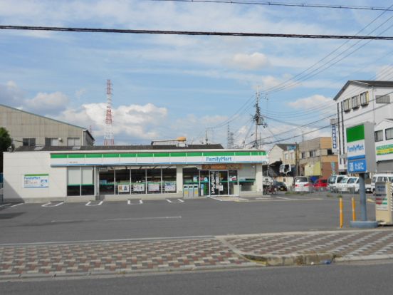 ファミリーマート四宮４店の画像