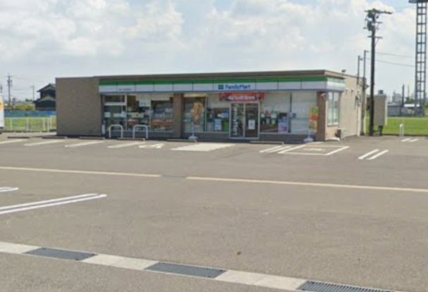 ファミリーマート 稲沢子生和神明町店の画像