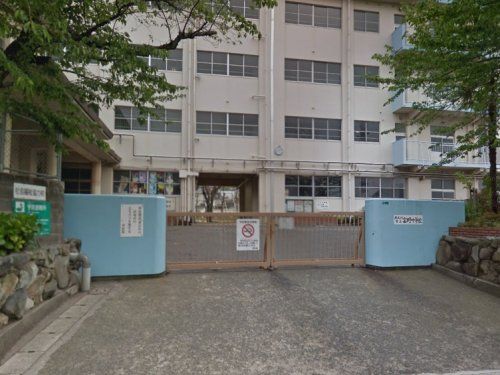 北九州市立富野中学校の画像